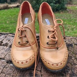 Elegant Tan Leather Women's Loafers